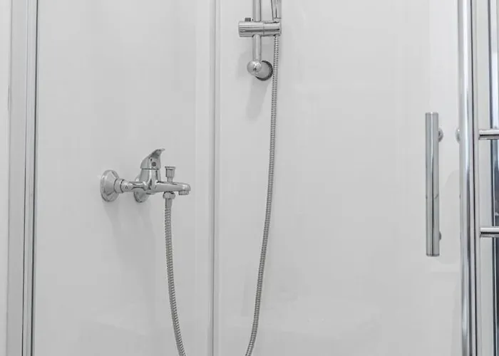 Apartment Near Westbahnhof - Cozy 2br With Wifi, Tv For Long Vienna