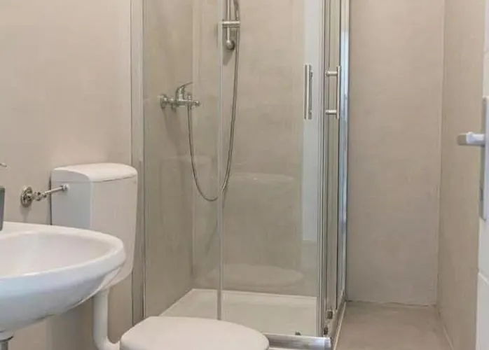 Near Westbahnhof - Cozy 2br With Wifi, Tv For Long Apartment